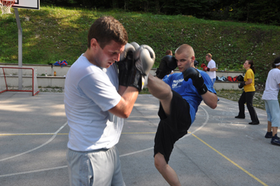 2-tabor-borilnih-vescin-boks-kickboxing-mma-kali-tehnika-kikboks1